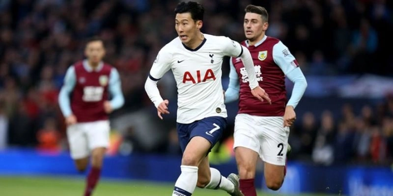 Phong độ Burnley phản ánh lợi thế sân nhà Turf Moor